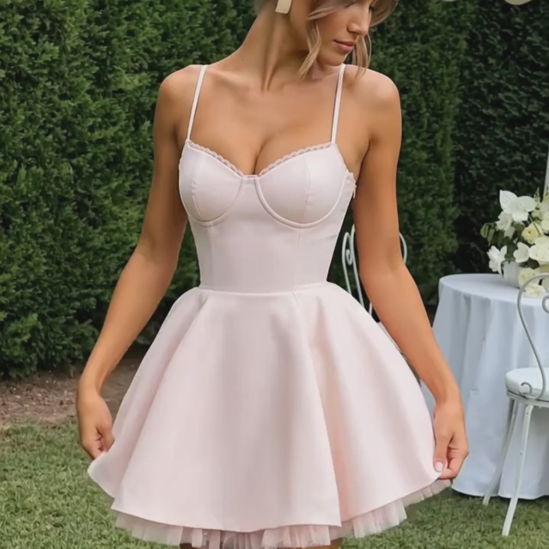 Vestido Bufante Sofisticado com Costas à Mostra ⭐⭐⭐⭐⭐